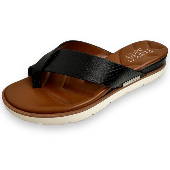 Franco Sarto Shoes Franco Sarto Darious Elevated Flip Flops Sandals